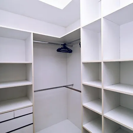 Quarto&Sala a 150m da Praia | U052-2